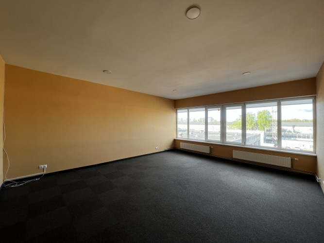 Piedāvājumā Birojs Braslas Industriālajā Parkā, Braslas iela 22d, Rīgā.  + Renovētā Rīga - foto 2