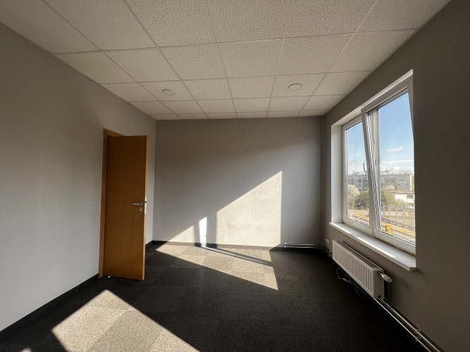 Piedāvājumā birojs Braslas Industriālajā Parkā, Braslas iela 22d, Rīgā.  + Renovētā Rīga - foto 3