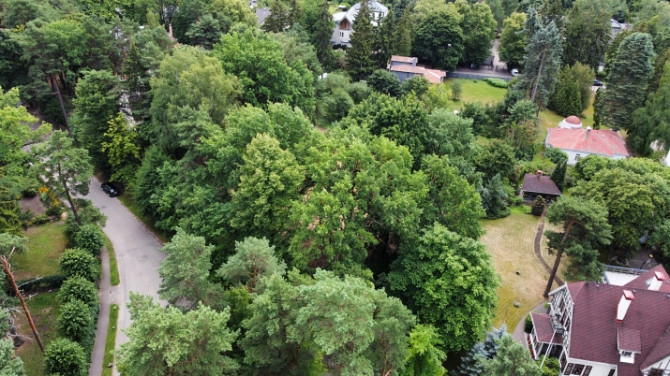 Pārdod plašu zemes gabalu Mežaparkā. Tieši pie Visbijas prospekta, blakus ir pieejamas visas Rīga - foto 7