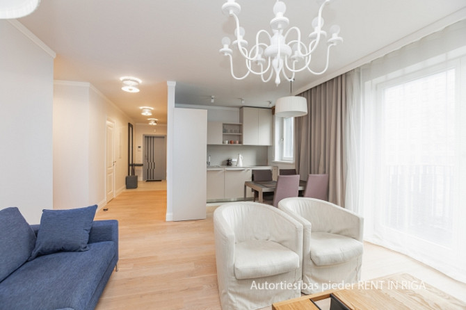 Tiek izīrēts interjera dizainera veidots 3-istabu dzīvoklis projektā Futuris, Rīgas klusajā Rīga - foto 5