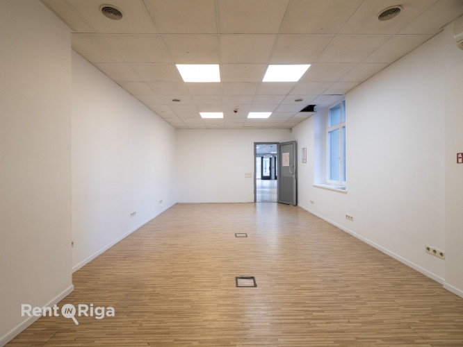 Nomai tiek piedāvāts ērtas un funkcionāli pievilcīgas telpas Rīgas centrā. To kopējā Rīga - foto 9