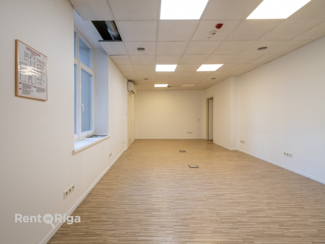 Nomai tiek piedāvāts ērtas un funkcionāli pievilcīgas telpas Rīgas centrā. To kopējā Rīga - foto 7
