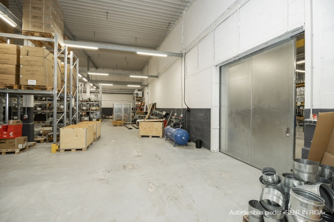 Apkurināmā noliktava Juglā 1.stāvā. Griestu augstums ~ 4.3 m - 8 m. Lielie vārti zemes Rīga - foto 4