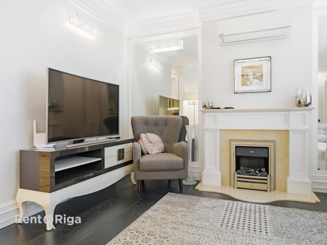 Izīrē 2-istabu dzīvokli elitārajā kompleksā Aleksandra Apartment.  Dzīvoklis sastāv no Rīga - foto 5