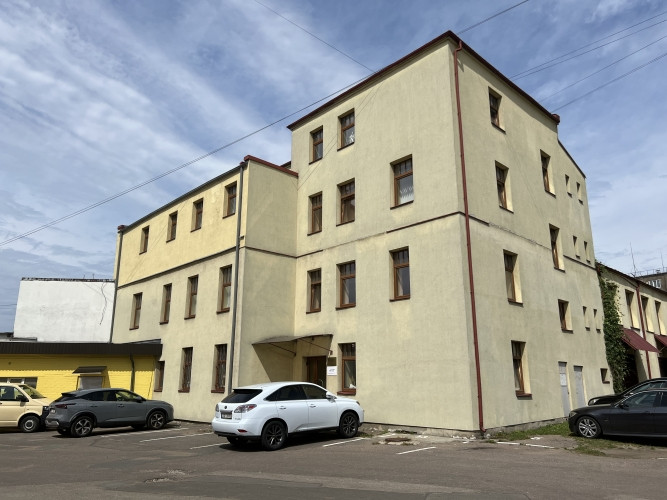 Piedāvājumā biroja telpas Brasā, Starta iela 1.  + Kopējā platība 32.4 m2;  + 2. stāvs; + Rīga - foto 1