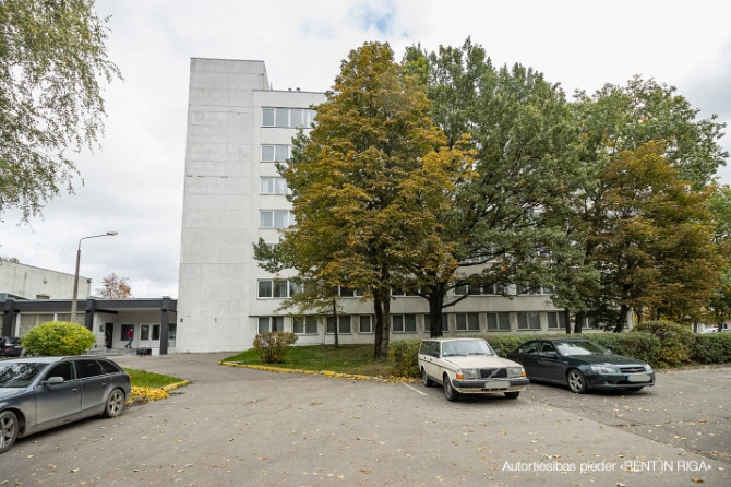 Birojs Pļavniekos.  Lifts. WC koplietošanas koridorī. Pilsētas apkure. Autostāvvieta. Rīga - foto 8