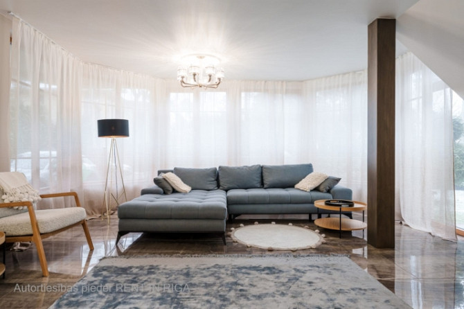 Tiek pārdota 3 stāvu māja (dvīnu mājas sekcija), 1 līnijā, Bulduri, Jūrmala. Mājas Jūrmala - foto 4