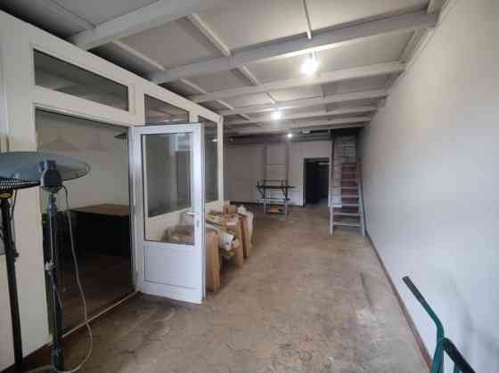 Noliktavas/ražošanas telpas Šampēterī.  Kopējā telpu platība 470 m2. 1. stāvs: Kopējā telpu platība  Rīga