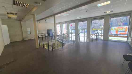 Bright and Spacious Retail or Showroom Premises at 42 Stabu Street  The premises were previously occ Rīga