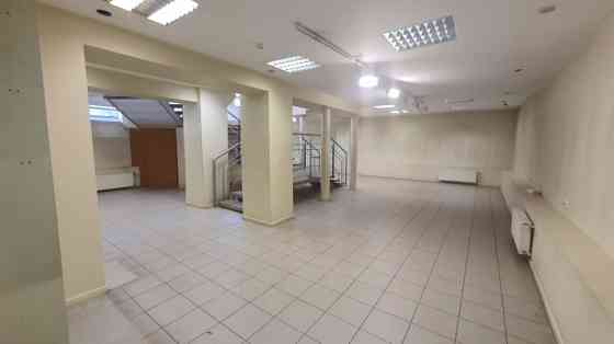 Bright and Spacious Retail or Showroom Premises at 42 Stabu Street  The premises were previously occ Rīga