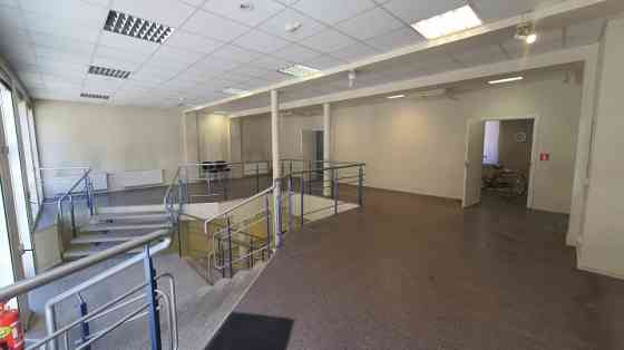 Bright and Spacious Retail or Showroom Premises at 42 Stabu Street  The premises were previously occ Rīga