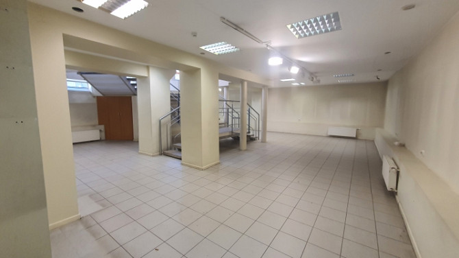 Gaišas un plašas tirdzniecības vai salona telpas Stabu ielā 42.  Iepriekš telpās atradās Rīga - foto 6