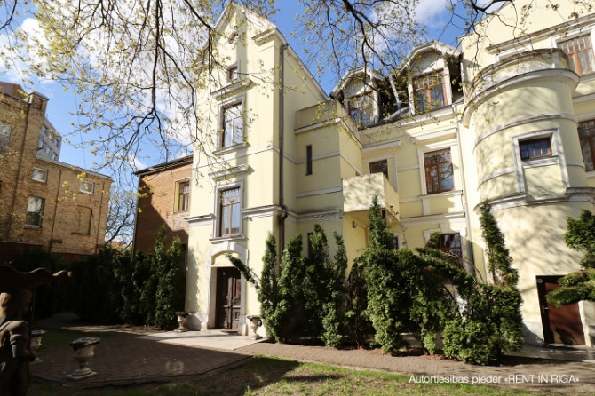 Grezna, vēsturiska, 4 stāvu māju Torņkalnā(vēsturiski villa Maria) celta eklektisma stilā Rīga - foto 4