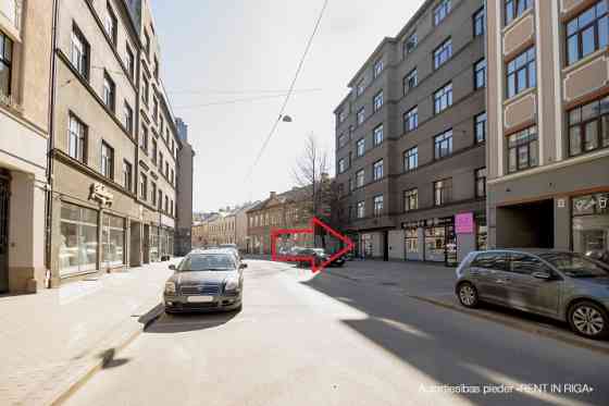 Retail Premises on Avotu Street 10, between Čaka and Lāčplēša Streets.  This section of Avotu Street Rīga