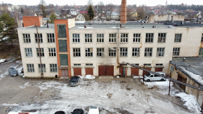 Piedāvājumā ražošanas telpas Cēsīs!  Īpašums atrodas pie paša Cēsu centra ar ērtu Cēsis un novads - foto 5