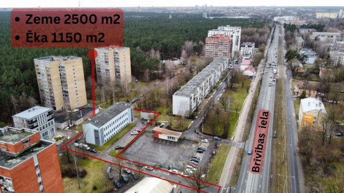Iegādei tiek piedāvāta trīs stāvu ēka Brīvības ielas malā.  Lietderīgā / iznomājamā Rīga - foto 1