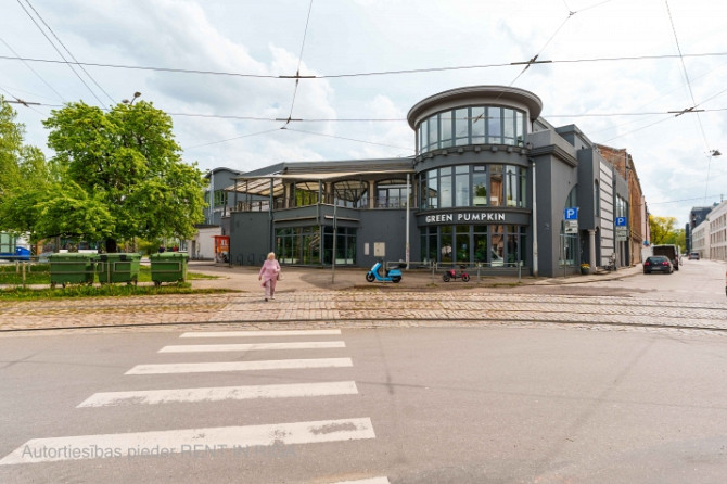 Telpas nelielai ražošanai, veikalam vai citai nodarbei.  Renovēta multifunkcionāla ēka Rīga - foto 9