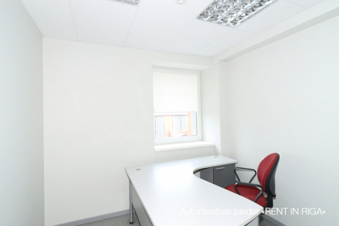 Birojs Šķirotavā.  + 2. stāvs. + Platība sastāv no koridora/recepcijas, trīs kabinetiem, Rīga - foto 8