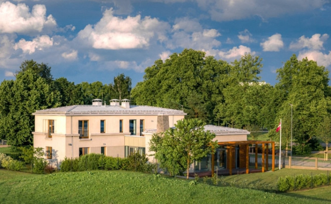 Продается дом с 4 спальнями "Villa Helenia" в проекте "Mežaparks Residence" - улица Кеlnes 8. Рига - изображение 6