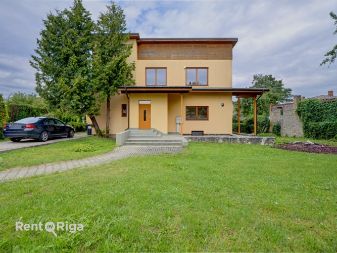 Ilgtermiņā izīrē nemēbelētu 4 guļamistabu māju Teikā, privātmāju rajonā.  Plānojums - Rīga - foto 1