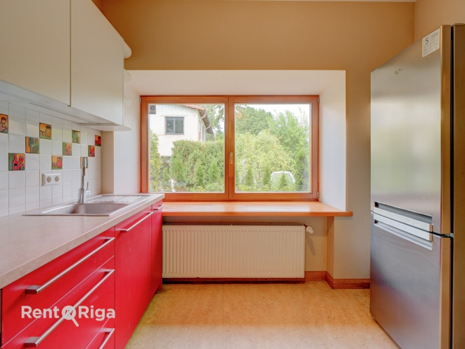 Ilgtermiņā izīrē nemēbelētu 4 guļamistabu māju Teikā, privātmāju rajonā.  Plānojums - Rīga - foto 4
