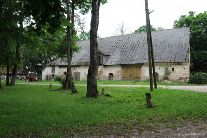 Piedāvājumā nekustamais īpašums ar unikālu, vēsturisku vērtību  - Lestenes muiža. Lestene Tukums un novads - foto 4