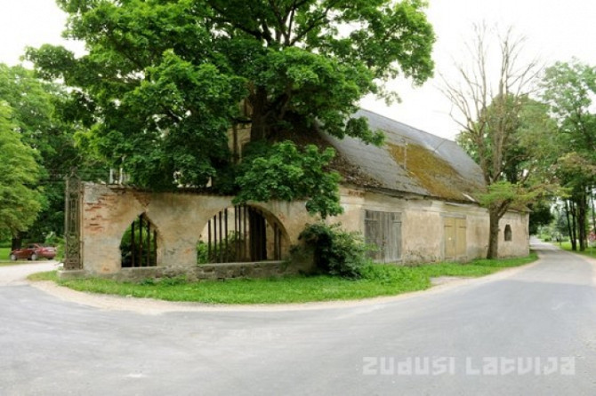 Piedāvājumā nekustamais īpašums ar unikālu, vēsturisku vērtību  - Lestenes muiža. Lestene Tukums un novads - foto 5