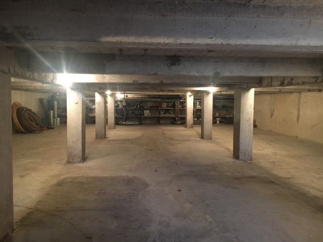 Pārdod komercobjektu ar piegulošo zemes gabalu!   Izdevīga investīcija ar iespēju būvēt Rīga - foto 9