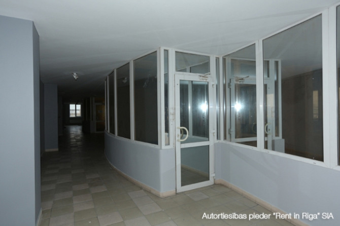 Biroja telpas industriālajā parkā Pļavniekos.  - Nomas maksā iekļauta apsaimniekošanas Rīga - foto 3