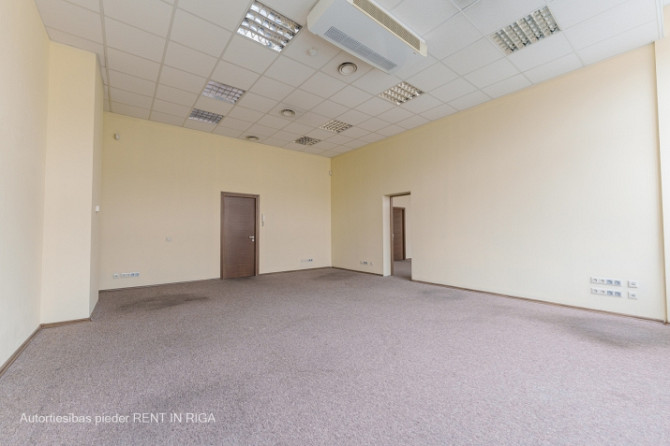 Bitoja telpas kravu ostas terminālā 
