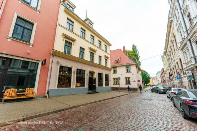 Premises for various types of business.  They are located in an active pedestrian area near Doma Squ Рига - изображение 2