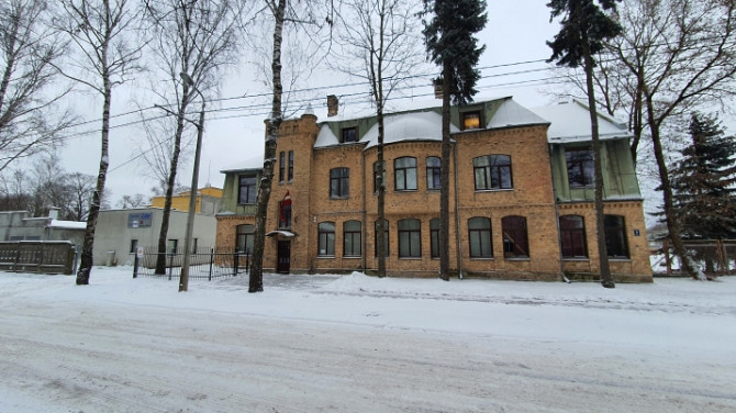 Birojs stratēģiski izdevīgā vietā.  + 3 izolētas biroju telpas; + 1 open space telpa birojam Rīga - foto 1