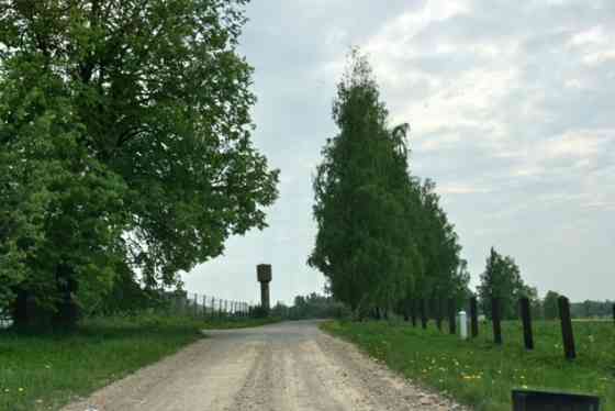 Pārdod 8.35 ha zemi rūpnieciskās apbūves teritorijā (R2).  Īpašums atrodas Bauskas raj.- Iecavas nov Bauska un novads