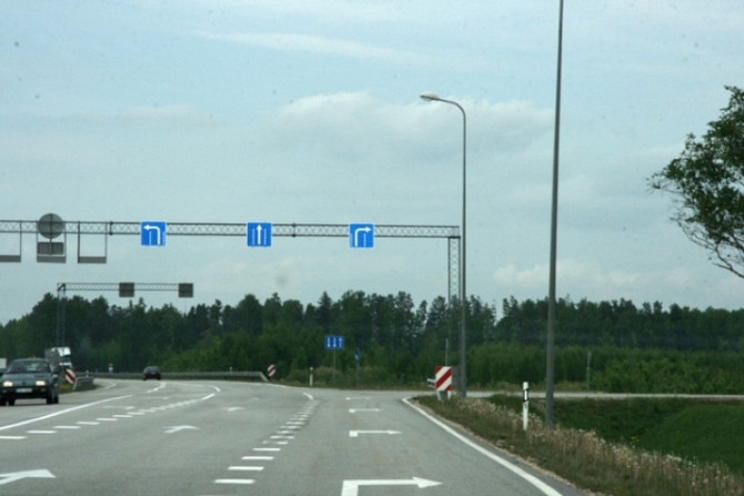 Pārdod 8.35 ha zemi rūpnieciskās apbūves teritorijā (R2).  Īpašums atrodas Bauskas raj.- Bauska un novads - foto 3