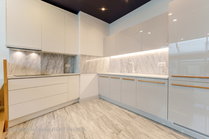 Ekskluzīvs dzīvoklis jaunā projektā Rīgas centrā  starp Tērbatas un Brīvības ielām Rīga - foto 9