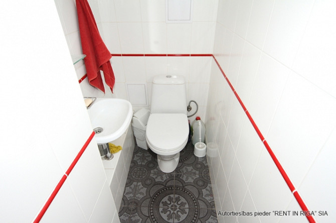 Biroja centrā. + 2. stāvs. + Platība sastāv no priekštelpas, 4 kabinetiem, palīgtelpām un Rīga - foto 9