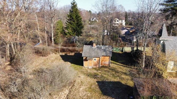 A large plot of land with an area of 2175m2 in a residential area in Melluži. 7 minutes on foot to t Юрмала - изображение 9