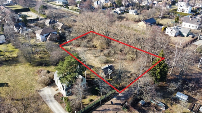 A large plot of land with an area of 2175m2 in a residential area in Melluži. 7 minutes on foot to t Юрмала - изображение 8
