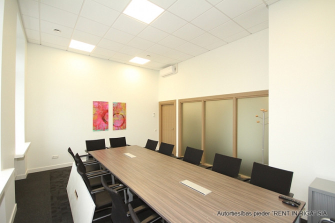 Piedāvājam nomāt biroja telpas jaunā biroja centrā Vecrīgā. Pilnībā aprīkoti un darbam Rīga - foto 4