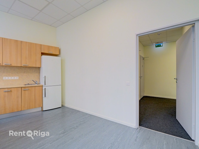 Iznomā modernas un kvalitatīvas biroja telpas pašā Rīgas centrā, Dzirnavu un Baznīcas ielu krustojum Рига - изображение 3