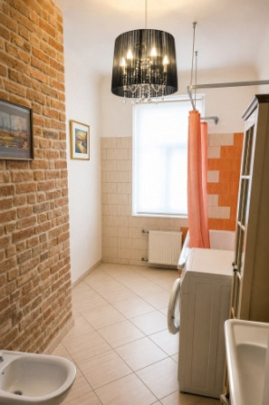 Gaumīgs 2-istabu dzīvoklis Klusajā centrā  Izīrē modernu un gaumīgi iekārtotu 2-istabu Rīga - foto 8