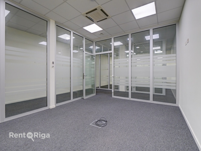 Iznomā lieliskas biroja telpas pašā Rīgas centrā Dzirnavu un Baznīcas ielu krustojumā tieši Rīga - foto 9