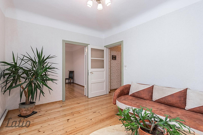 Tiek izīrēts mājas pirmais stāvs! 
Plānojuma raksturojums: gaiša virtuve  ar ietilpīgam Rīga - foto 3