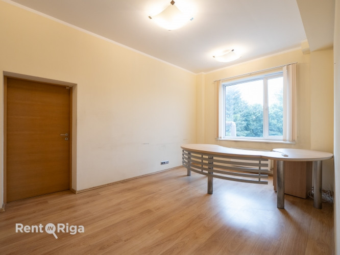 Iznomā kabinetu tipa biroja telpas Skanstē.  Pieejamas 9 telpas, kurās ietilpst centrālā Rīga - foto 9