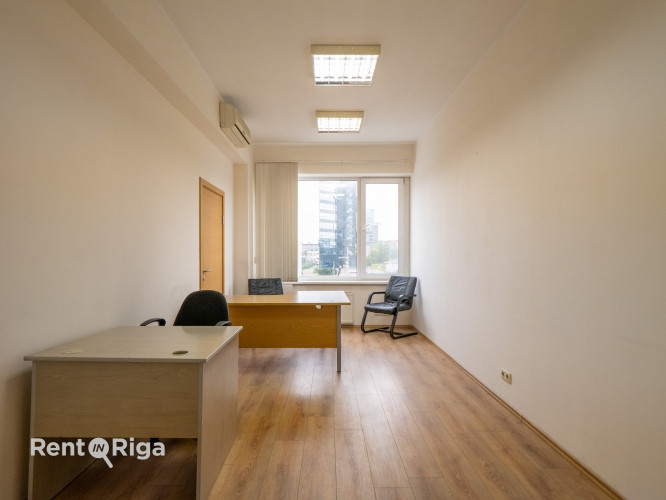 Iznomā kabinetu tipa biroja telpas Skanstē.  Pieejamas 9 telpas, kurās ietilpst centrālā Rīga - foto 2