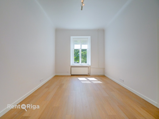 Elegants 3 istabu dzīvoklis Rīgas klusajā centrā  Klusā centra sirdī  tikai dažu soļu Rīga - foto 9