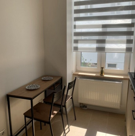 Studio dzīvoklis Rīgas centrā ar zemiem komunālajiem maksājumiem.  Tiek izīrēts studio tipa Rīga - foto 3