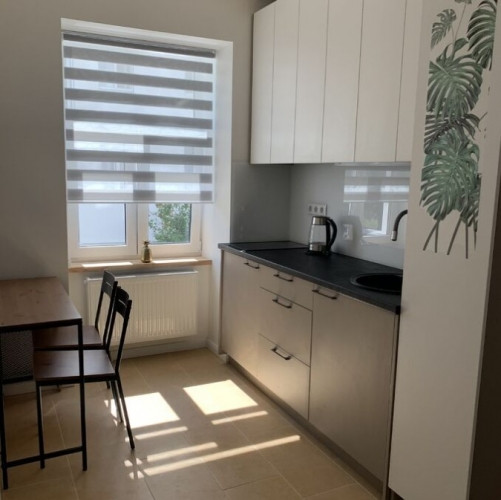 Studio dzīvoklis Rīgas centrā ar zemiem komunālajiem maksājumiem.  Tiek izīrēts studio tipa Rīga - foto 2