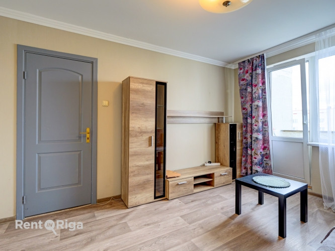 Pārdošanā 2 istabu dzīvoklis ar lodžiju. Abas istabas izolētas, WC atsevišķi no Rīga - foto 8