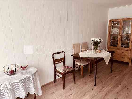 Оплата аренды земли 4,33 EUR/месяц, металическое покрытие крыши, межэтажные Рига